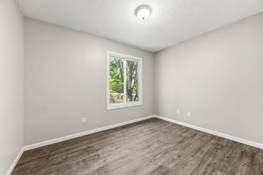 9712 Cimarron Circle Minnetonka, MN 55305