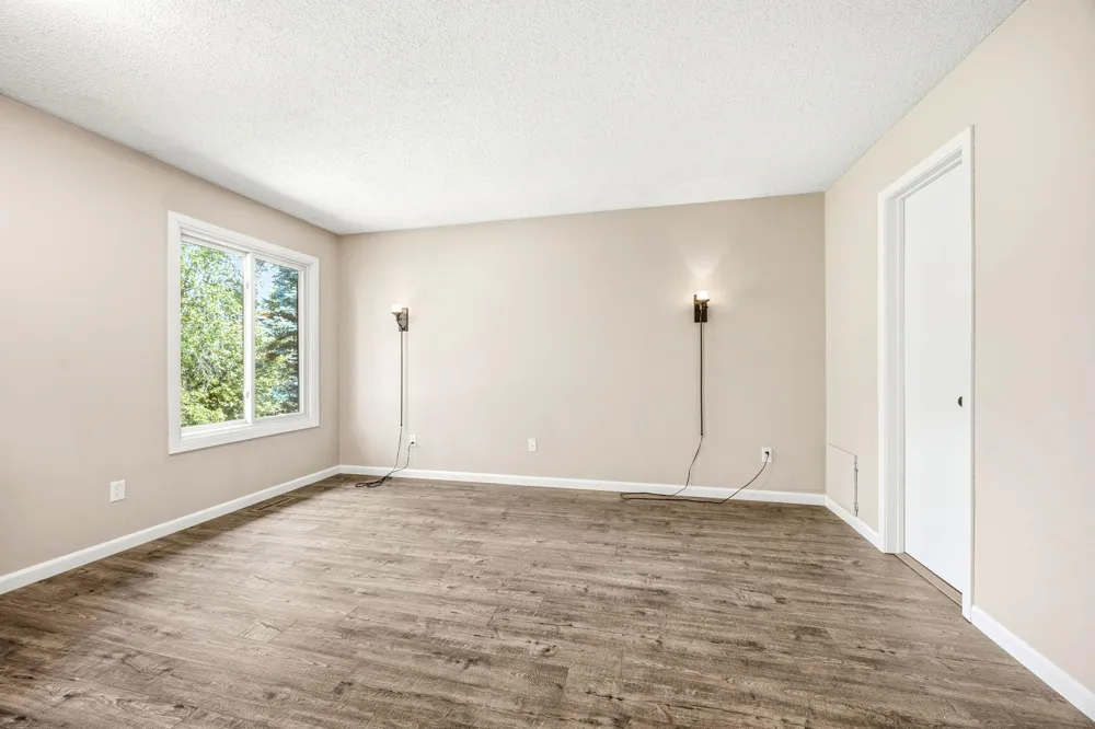 9712 Cimarron Circle Minnetonka, MN 55305