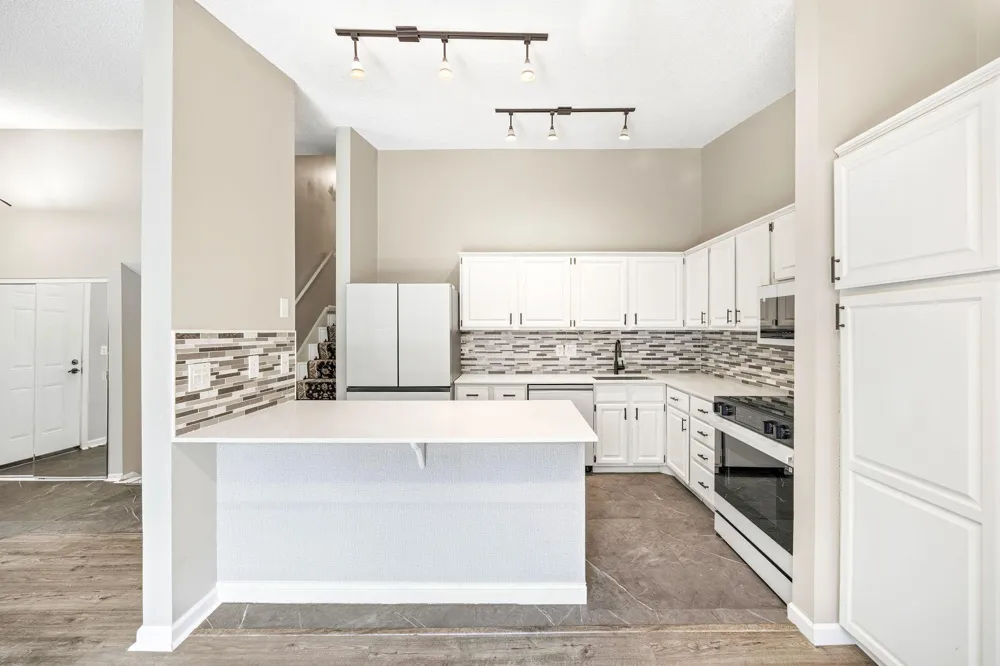 9712 Cimarron Circle Minnetonka, MN 55305