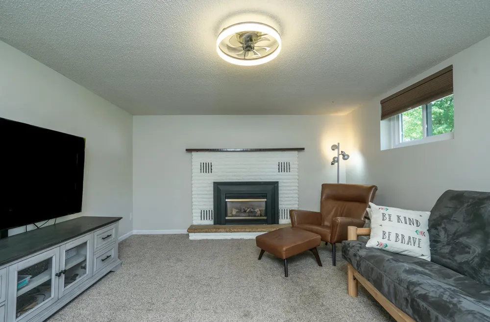 13498 Meredith Drive Baxter, MN 56425