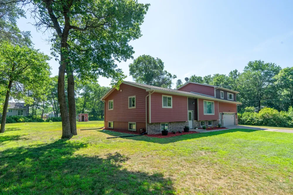 13498 Meredith Drive Baxter, MN 56425