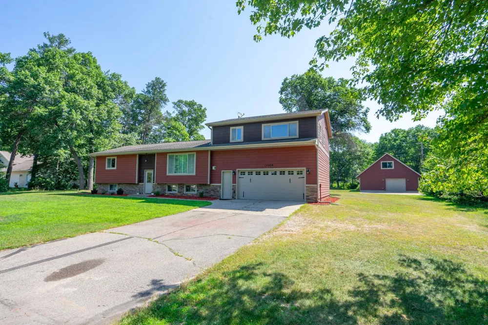 13498 Meredith Drive Baxter, MN 56425