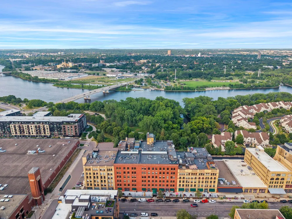 716 1st Street #534 Minneapolis, MN 55401