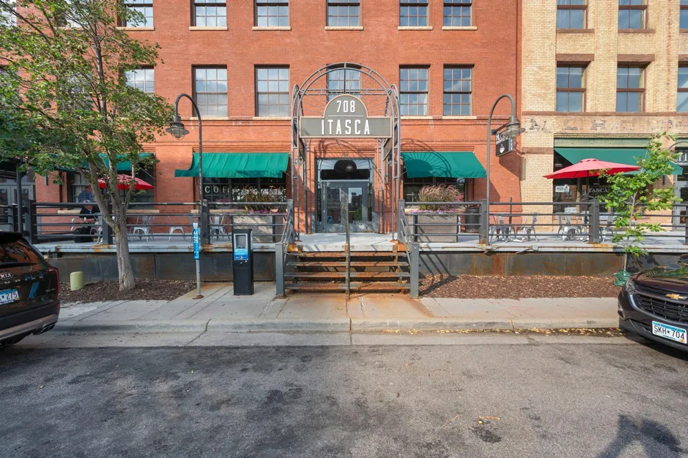 716 1st Street #534 Minneapolis, MN 55401