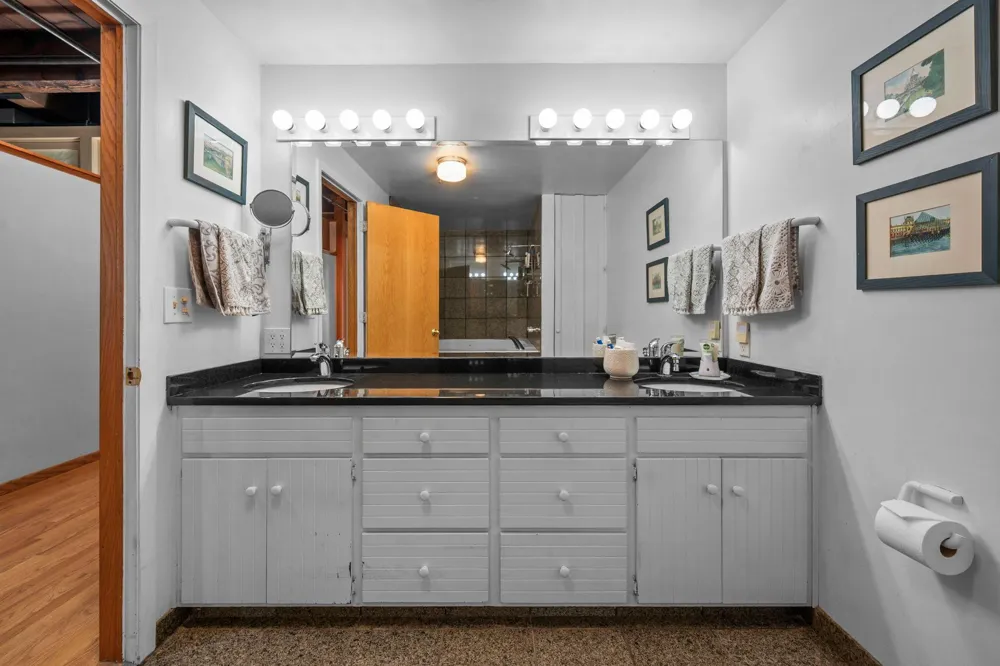 716 1st Street #534 Minneapolis, MN 55401