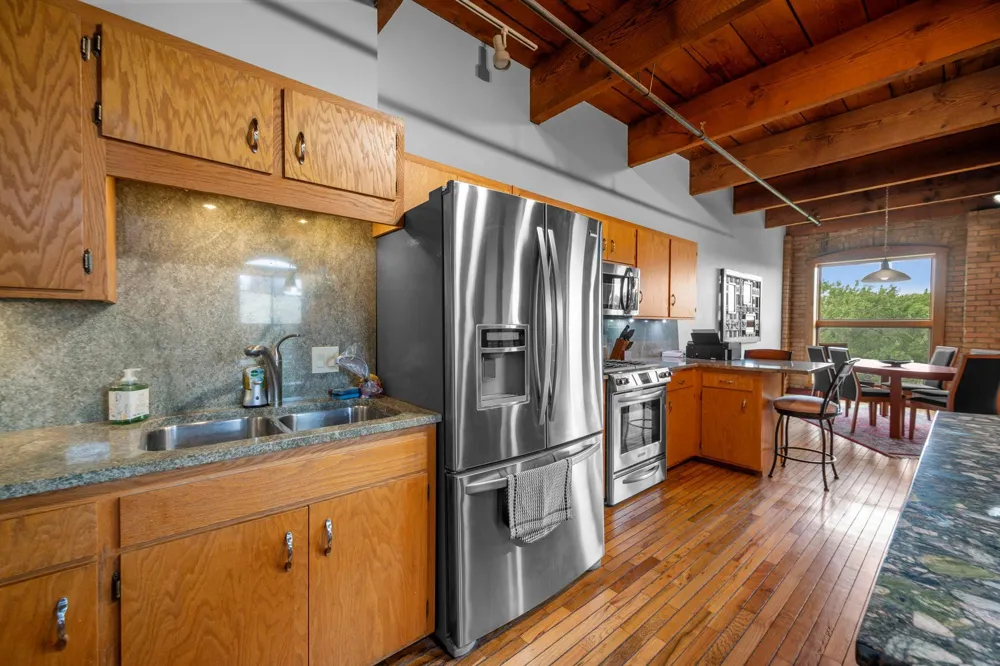 716 1st Street #534 Minneapolis, MN 55401