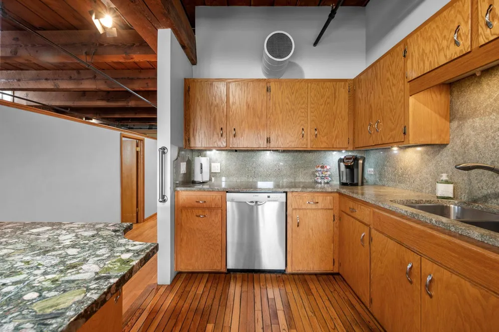 716 1st Street #534 Minneapolis, MN 55401
