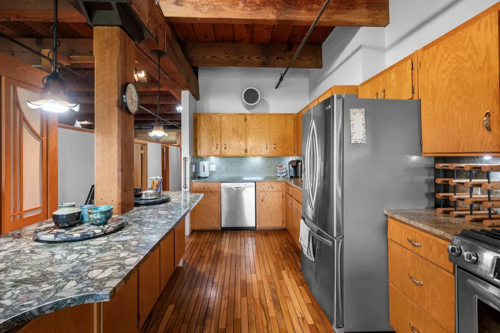 716 1st Street #534 Minneapolis, MN 55401