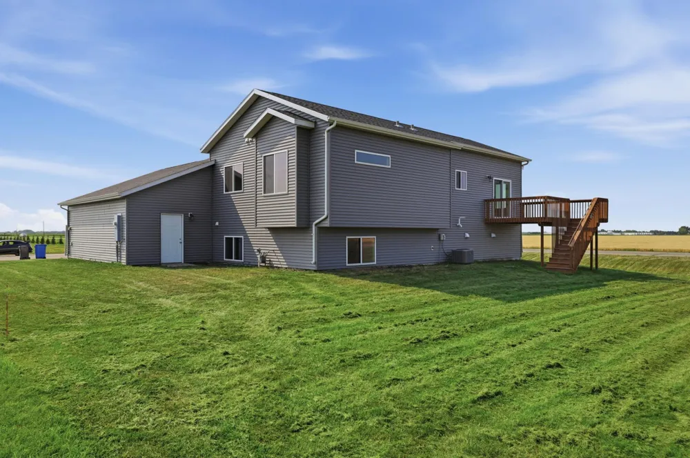 1202 Southview Drive SW Glyndon, MN 56547