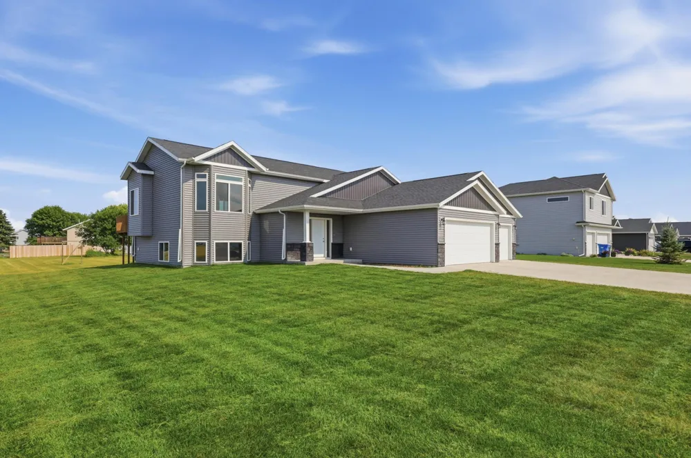 1202 Southview Drive SW Glyndon, MN 56547