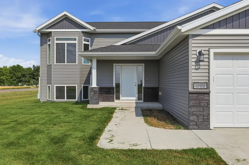 1202 Southview Drive SW Glyndon, MN 56547