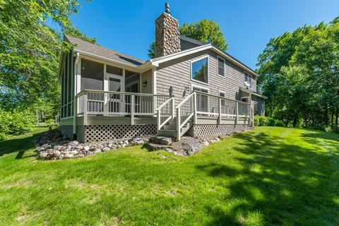 1399 E Pointe Drive