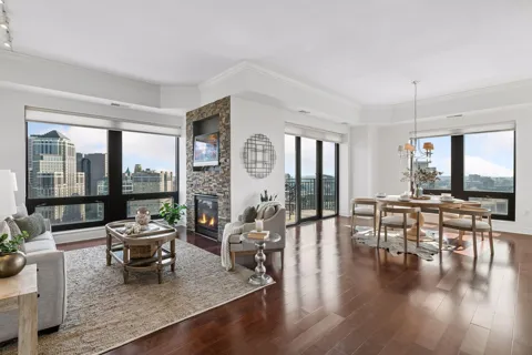 500 E Grant Street #2510