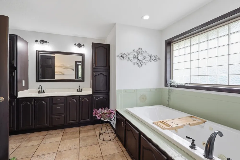 1309 Deerview Court SE Lonsdale, MN 55046