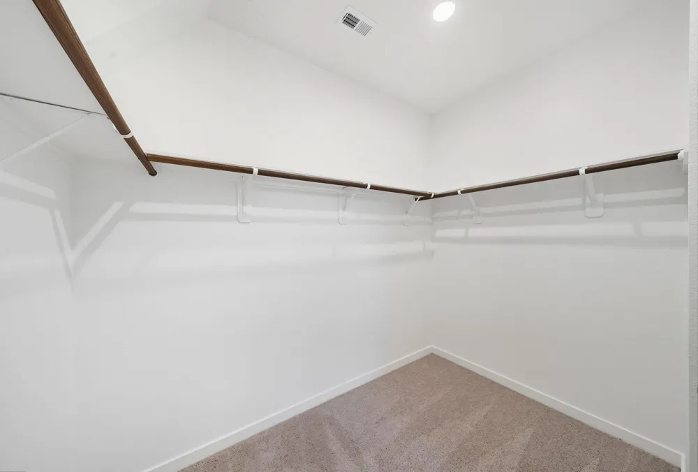 103 Bentwater Lane Clute, TX 77531