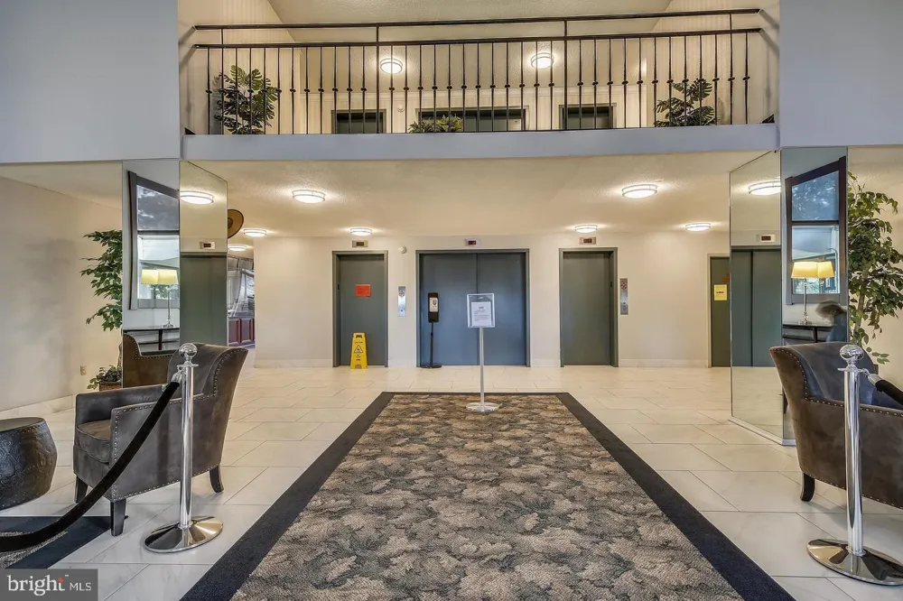 2059 HUNTINGTON AVENUE #1008 Alexandria, VA 22303