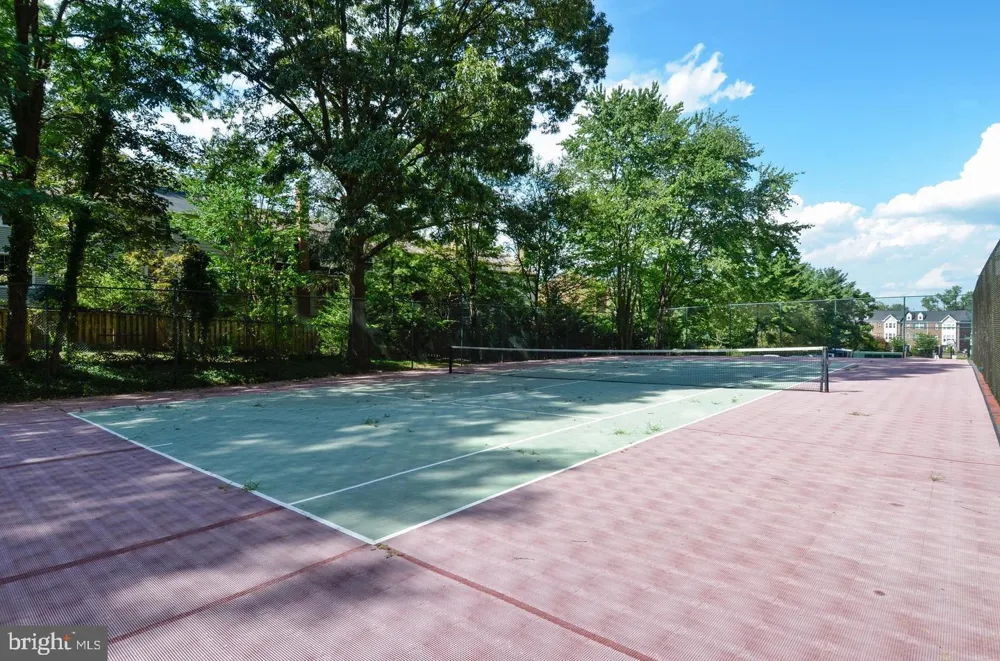 2059 HUNTINGTON AVENUE #1008 Alexandria, VA 22303