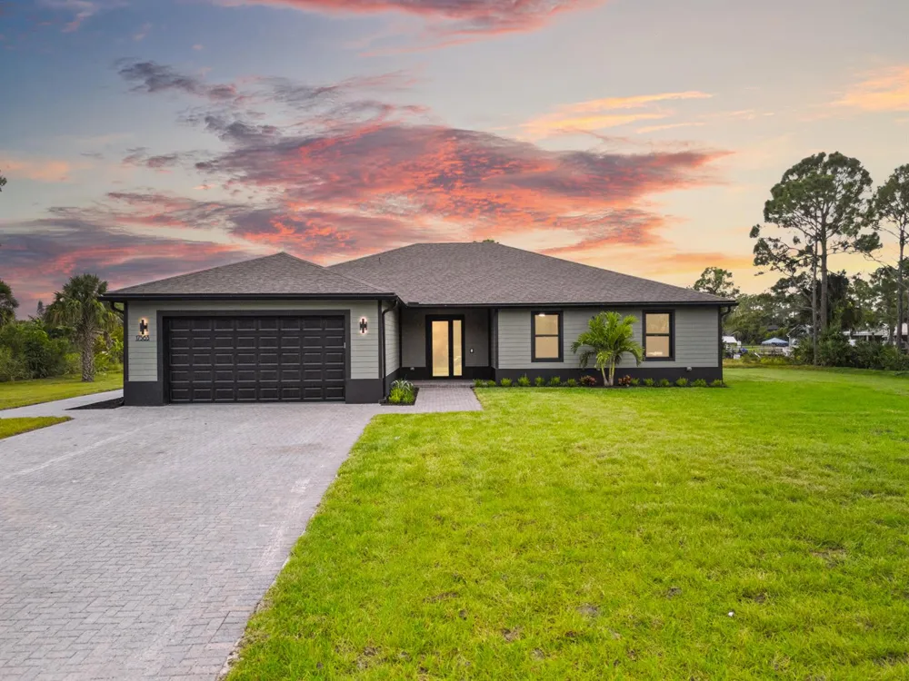 15587 79th Court Loxahatchee, FL 33470
