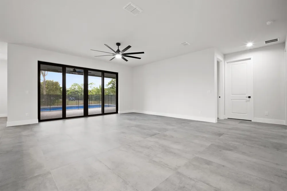 15587 79th Court Loxahatchee, FL 33470