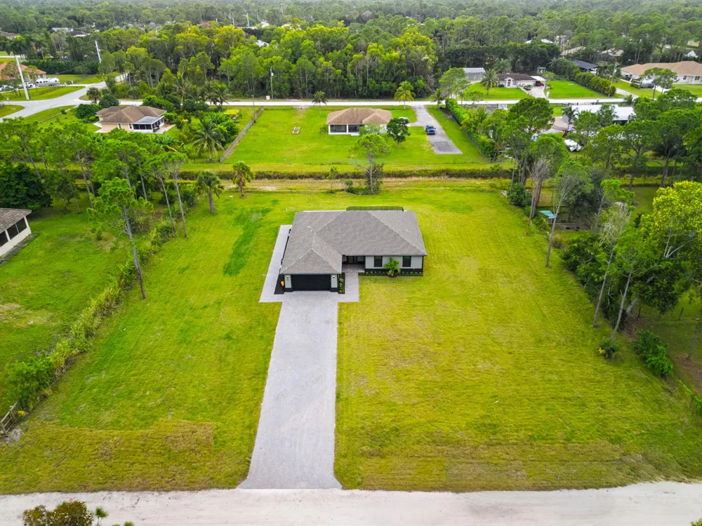 15587 79th Court Loxahatchee, FL 33470
