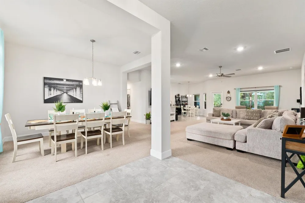 8324 Amalfi Circle Fort Pierce, FL 34951