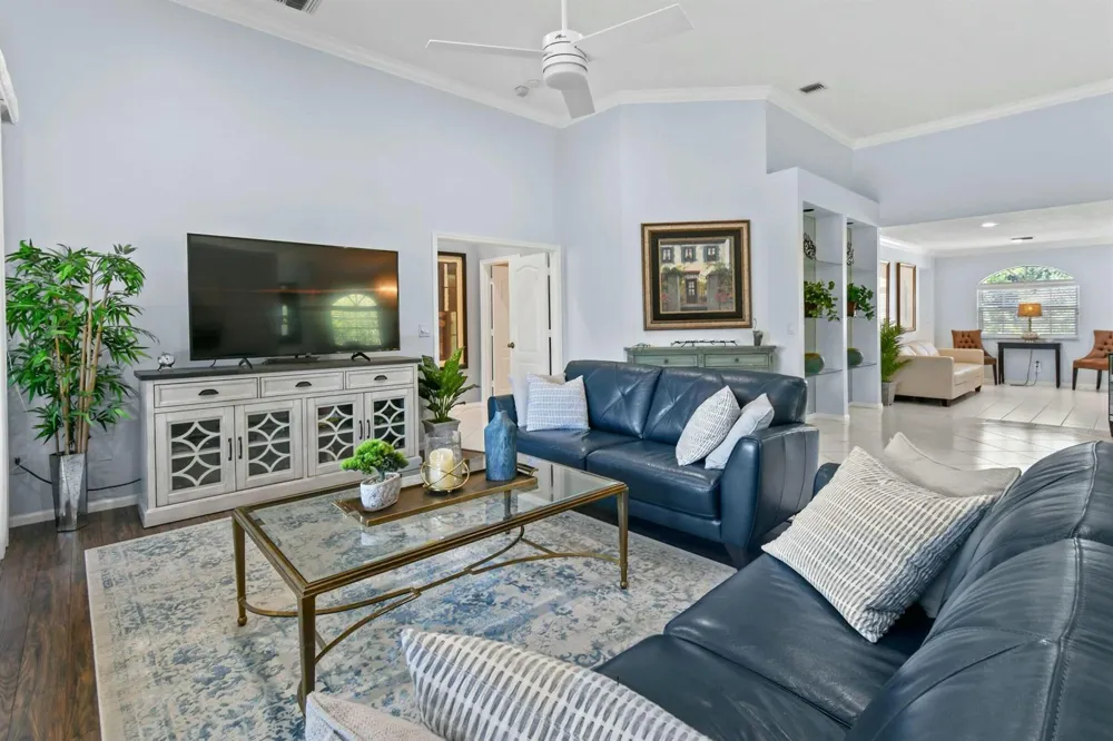 252 Legendary Circle Palm Beach Gardens, FL 33418