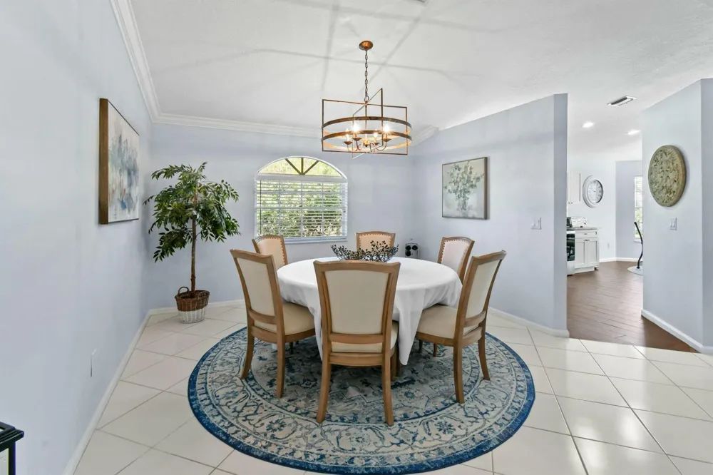 252 Legendary Circle Palm Beach Gardens, FL 33418
