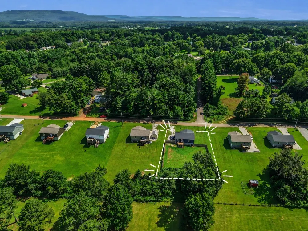 142 Pine Ave Morrison, TN 37357