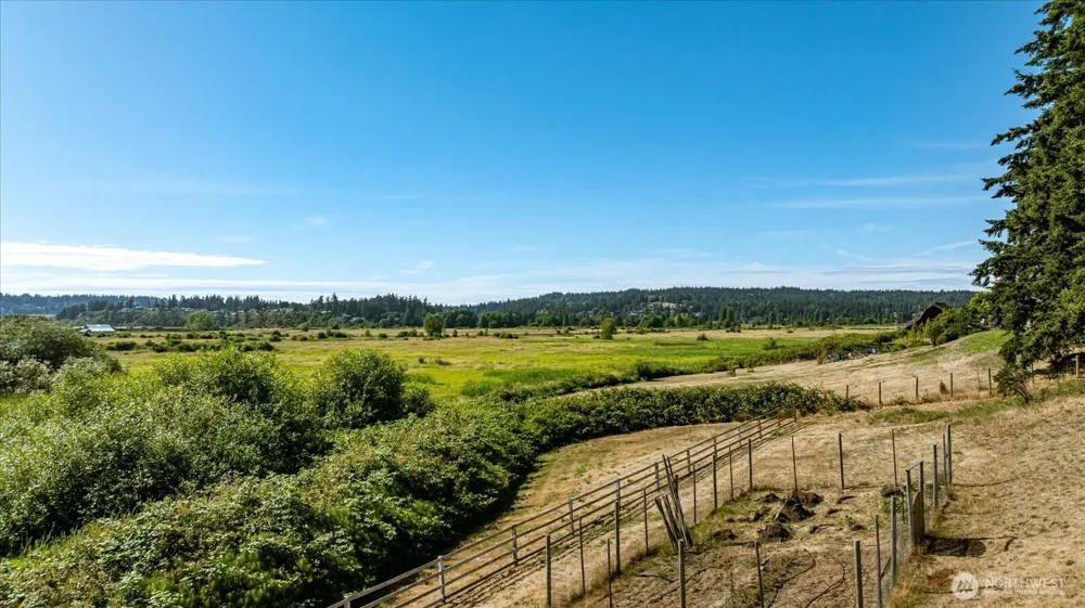 6054 Snapdragon Lane Clinton, WA 98236