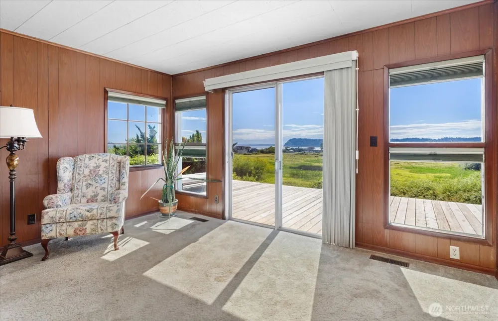 6054 Snapdragon Lane Clinton, WA 98236