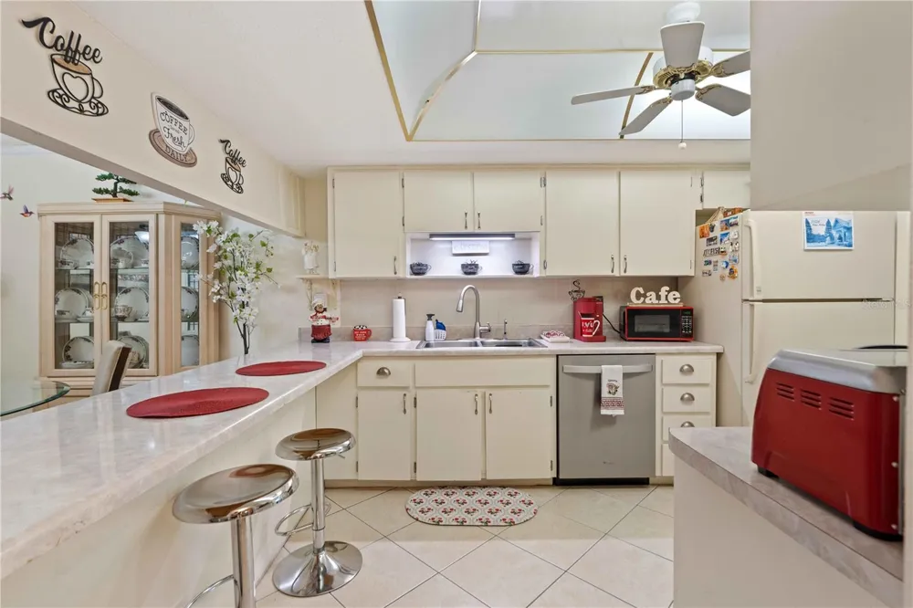 7623 RADCLIFFE CIRCLE #211A Port Richey, FL 34668