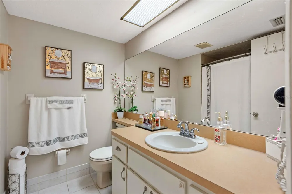 7623 RADCLIFFE CIRCLE #211A Port Richey, FL 34668