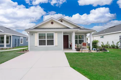1360 COTTAGE CIRCLE