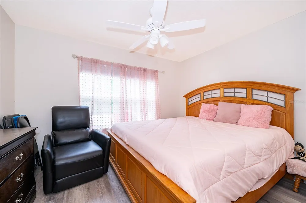 1360 COTTAGE CIRCLE Tavares, FL 32778