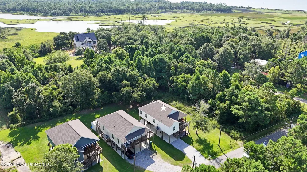 5114 Oak Street Bay Saint Louis, MS 39520