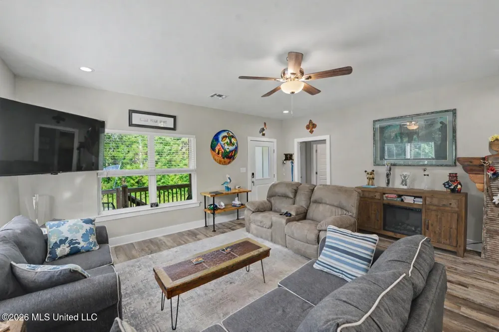 5114 Oak Street Bay Saint Louis, MS 39520