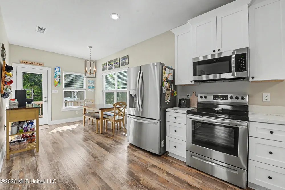 5114 Oak Street Bay Saint Louis, MS 39520
