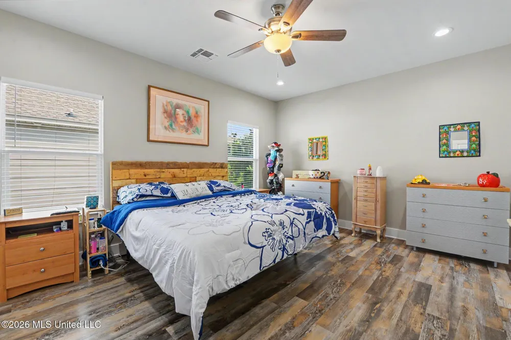 5114 Oak Street Bay Saint Louis, MS 39520
