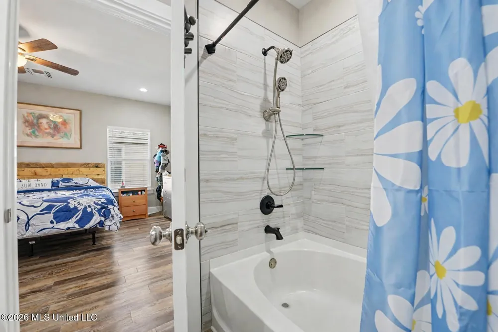 5114 Oak Street Bay Saint Louis, MS 39520