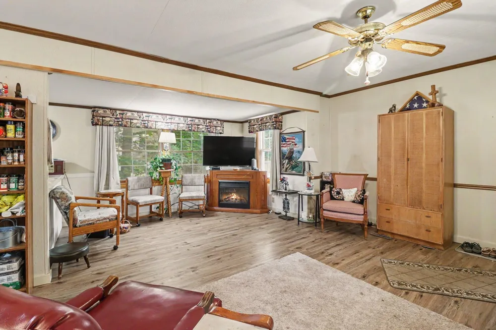 17039 3rd Street Arcadia, MI 49613