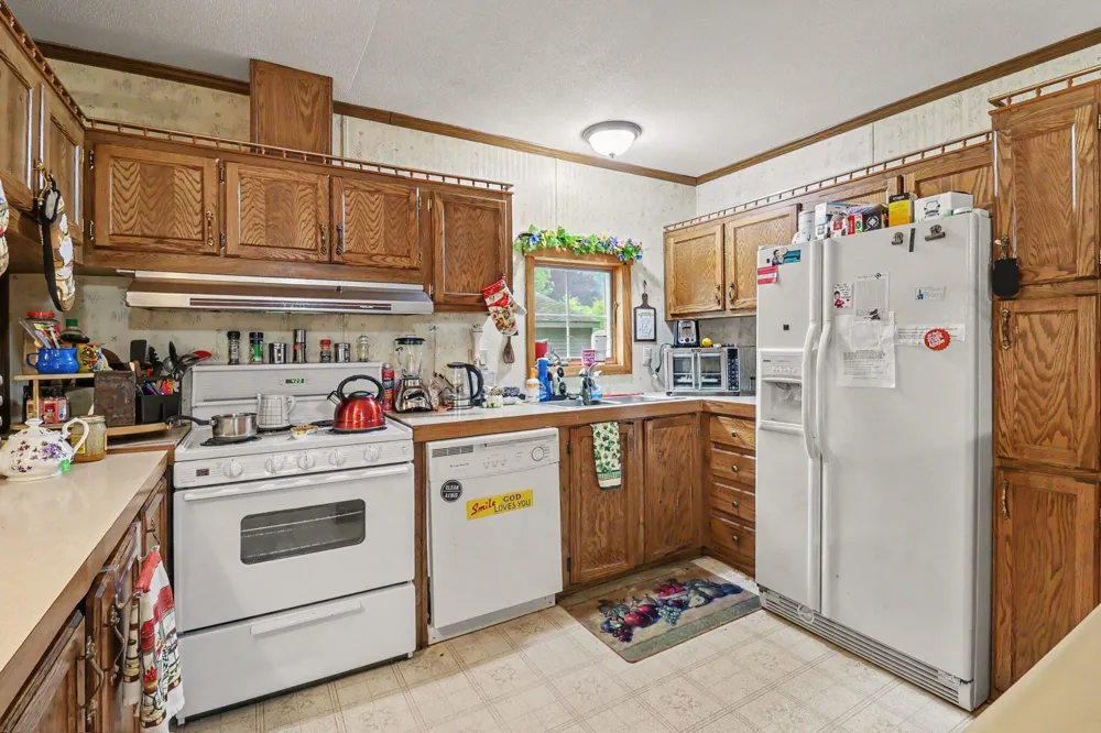 17039 3rd Street Arcadia, MI 49613