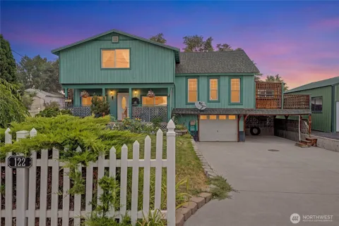 122 SE 3rd Avenue