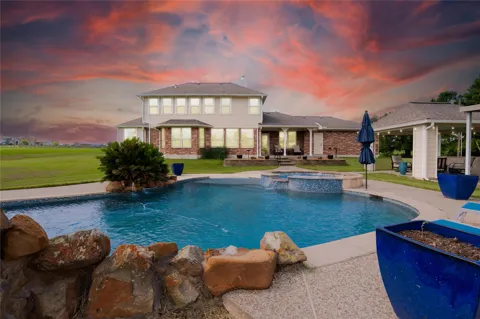 92 Canyon Run Boulevard
