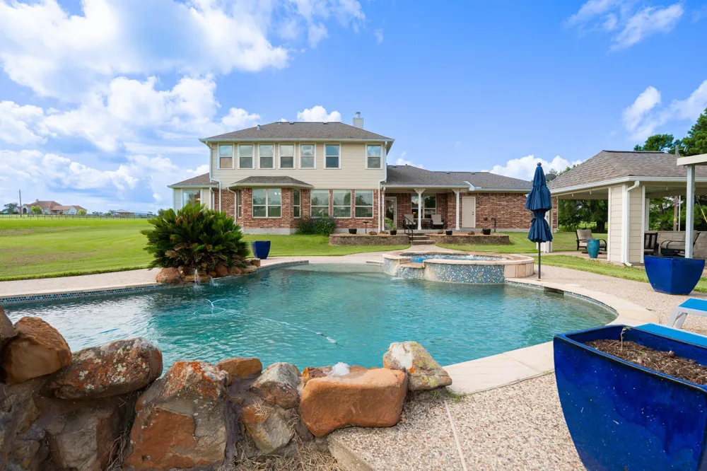 92 Canyon Run Boulevard Huntsville, TX 77320