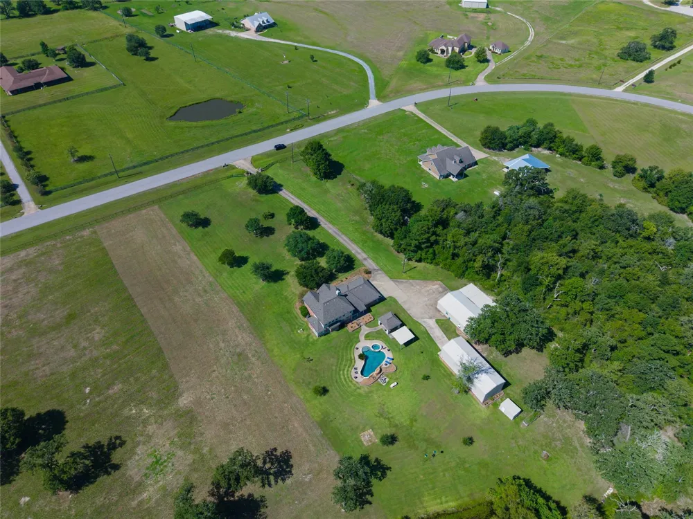 92 Canyon Run Boulevard Huntsville, TX 77320
