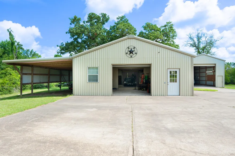 92 Canyon Run Boulevard Huntsville, TX 77320