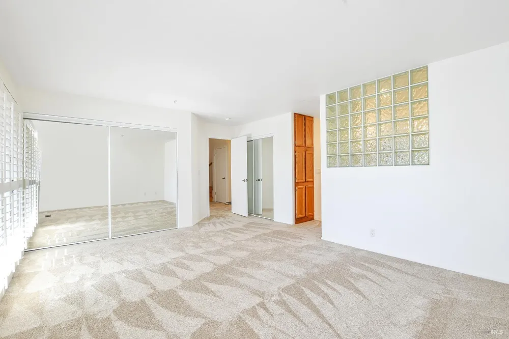 15 Knoll Drive Fairfield, CA 94534
