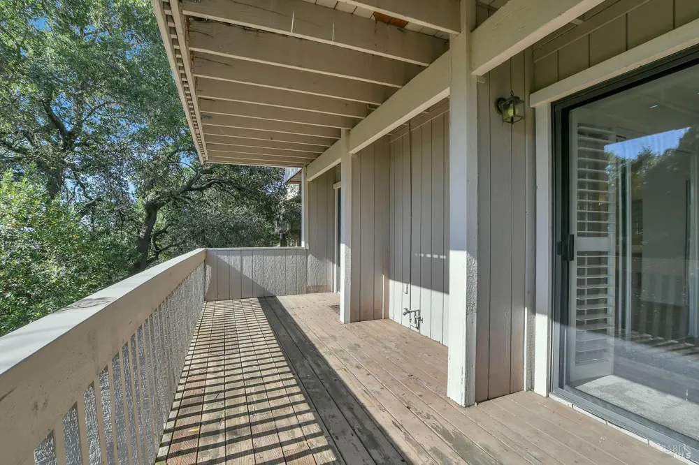 15 Knoll Drive Fairfield, CA 94534
