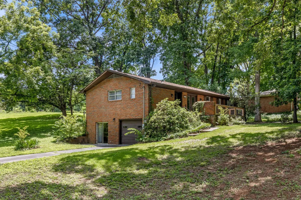 1534 Mcilvaine Drive Maryville, TN 37803