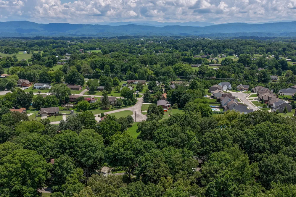1534 Mcilvaine Drive Maryville, TN 37803